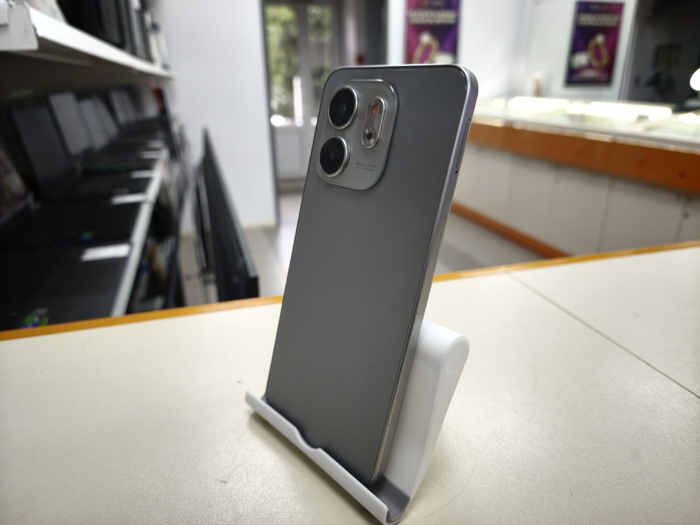 Смартфон Infinix Smart 9 4/128
