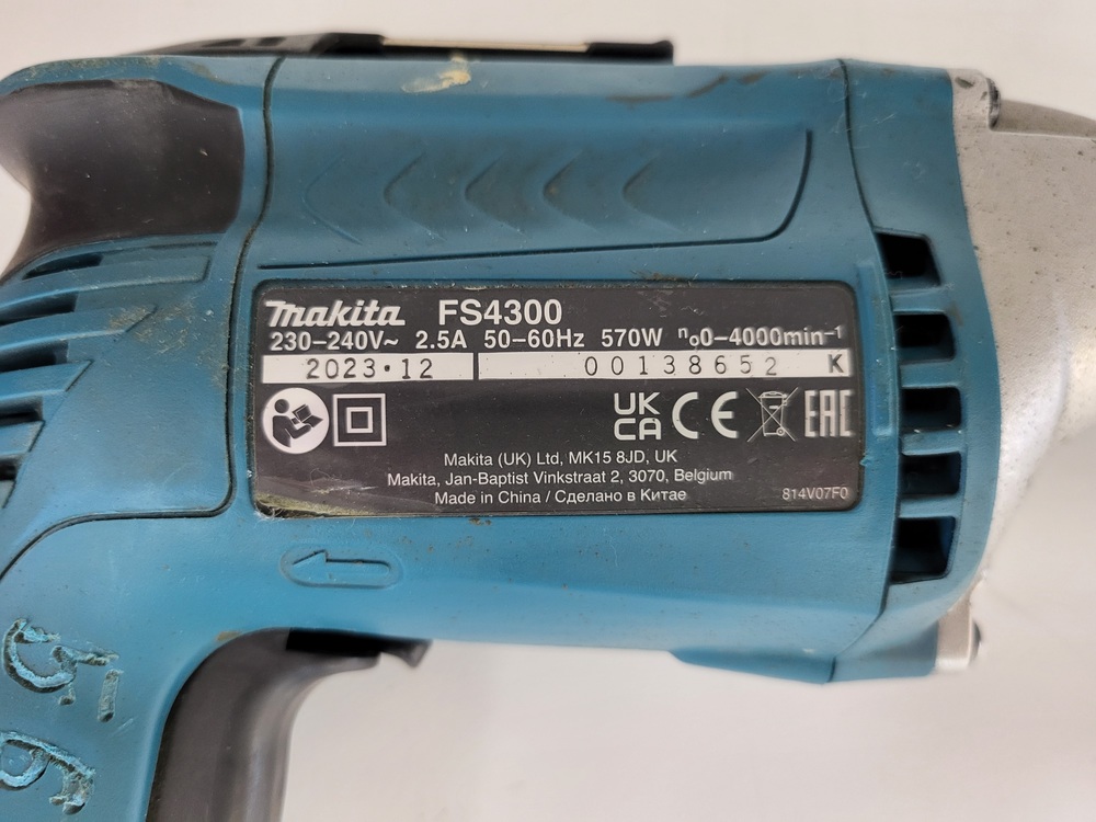 Шуруповерт Makita FS4300