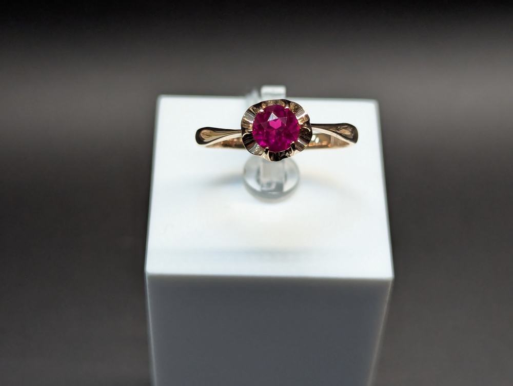 КОЛКМ583 КОЛЬЦО С КАМНЕМ (Au 583)