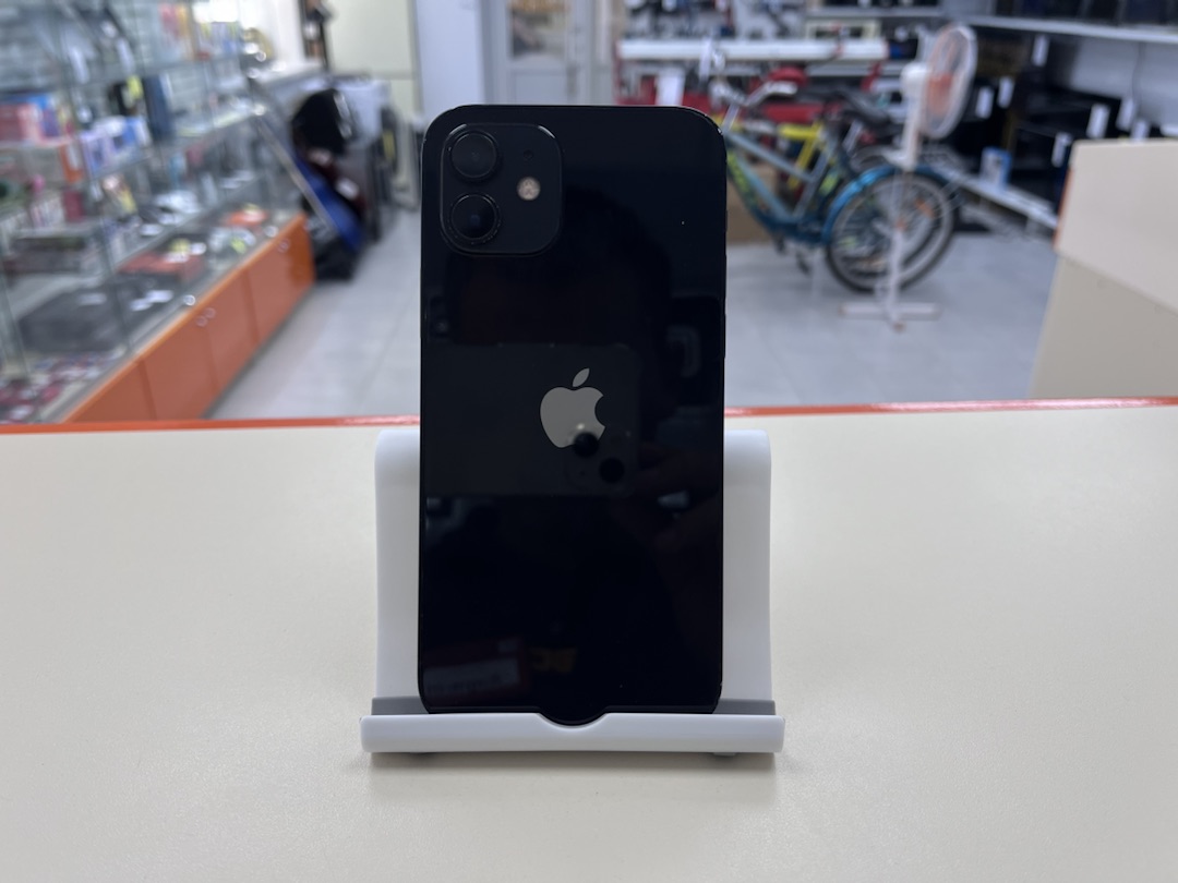Смартфон Apple iPhone 12 64Gb