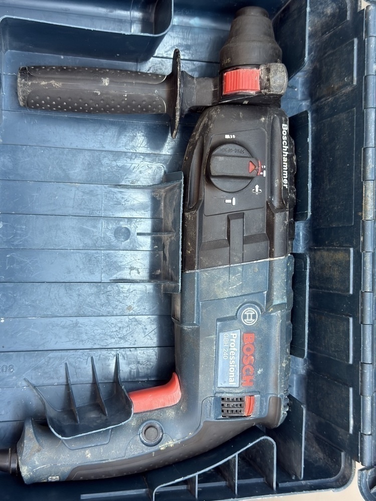 Перфоратор Bosch GBH 240