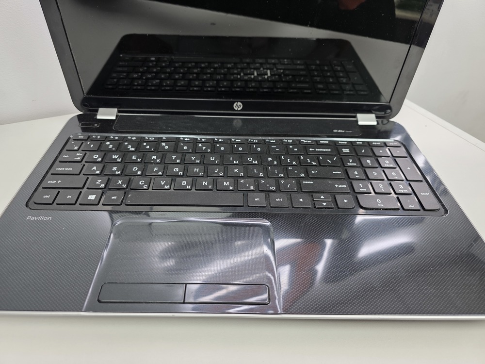 Ноутбук HP; A4-5000, Radeon HD 8330, 8 Гб, 256 Гб, Нет