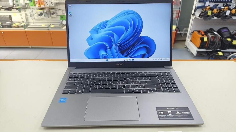 Ноутбук Acer; Pentium 150, Intel UHD Graphics, 8 Гб, 250 Гб, Нет