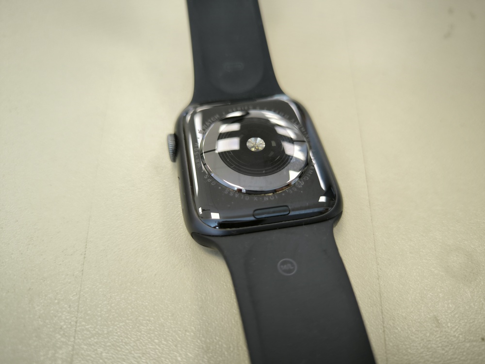 Смарт-часы Apple Watch Series 5 44 мм