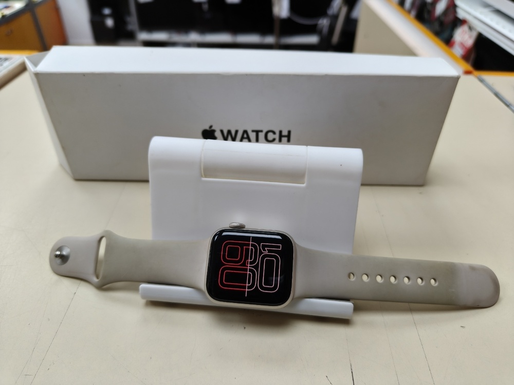 Смарт-часы Apple Watch SE 2022 40mm