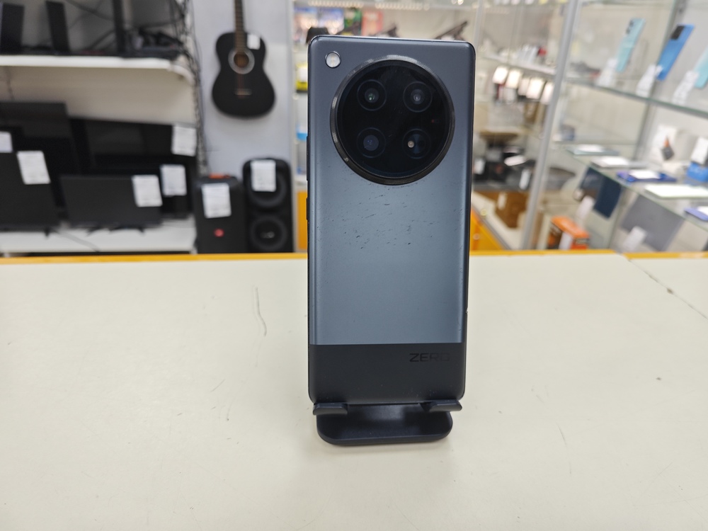 Смартфон Infinix ZERO 40 5G 8/256