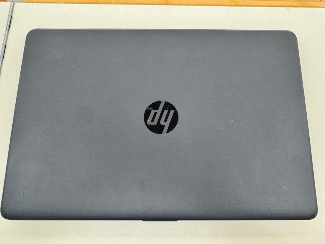 Ноутбук HP hp255 g6; E2-9000, Intel UHD Graphics, 4 Гб, Нет, 240 Гб