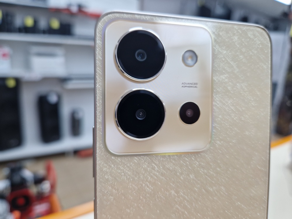 Смартфон Vivo Y36 8/128