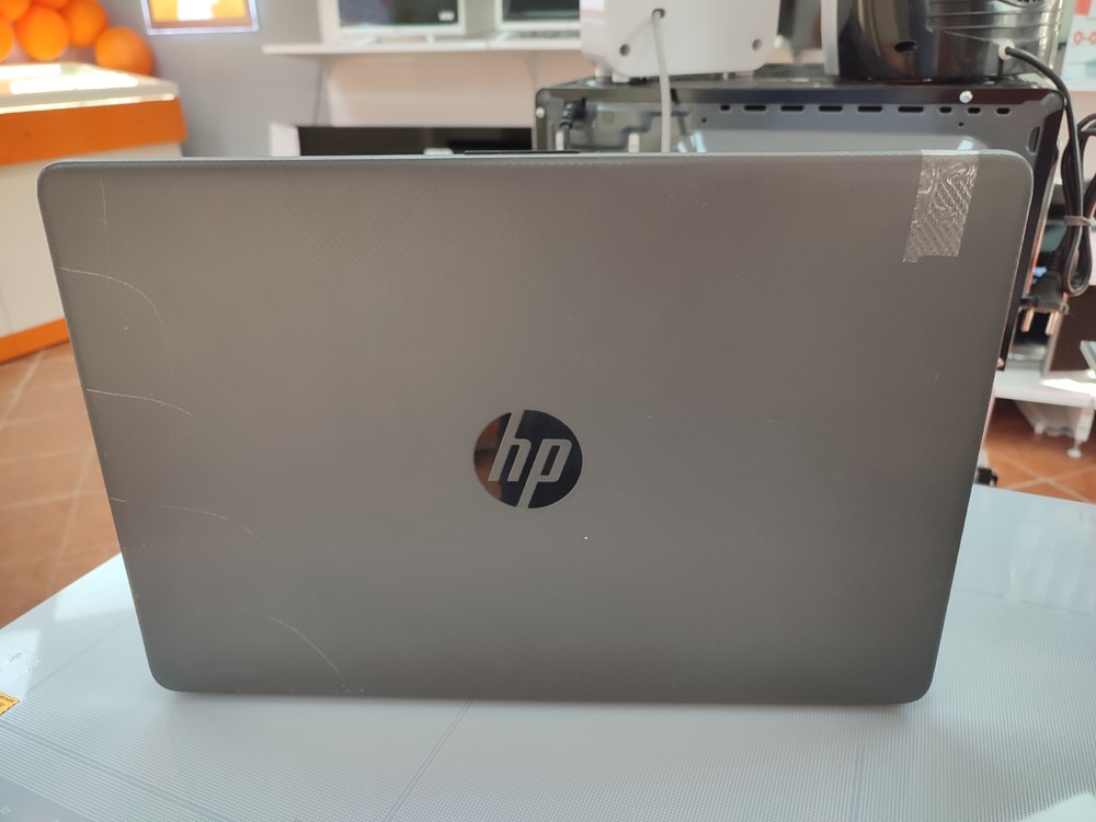 Ноутбук HP; Core i5-1035G1, HD Graphics, 8 Гб, 250 Гб, Нет