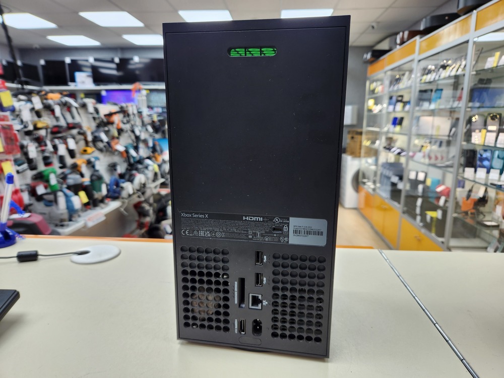 Игровая приставка Xbox Series X 1Tb
