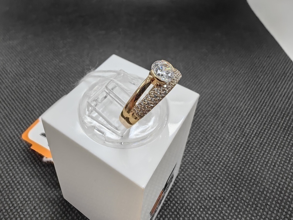 КОЛКМИ585 КОЛЬЦО С КАМНЯМИ (Au 585) КОЛКМИ585 КОЛЬЦО С КАМНЯМИ (Au 585)