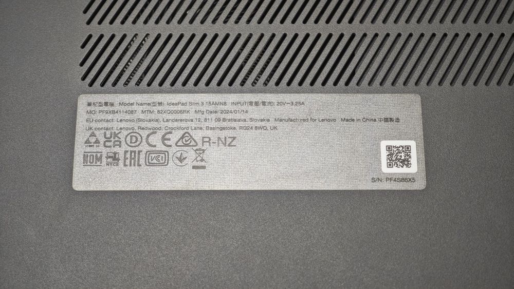 Ноутбук Lenovo IdeaPAD Slim 3; Ryzen 5 7520U, Radeon 610M, 8 Гб, 256 Гб, Нет