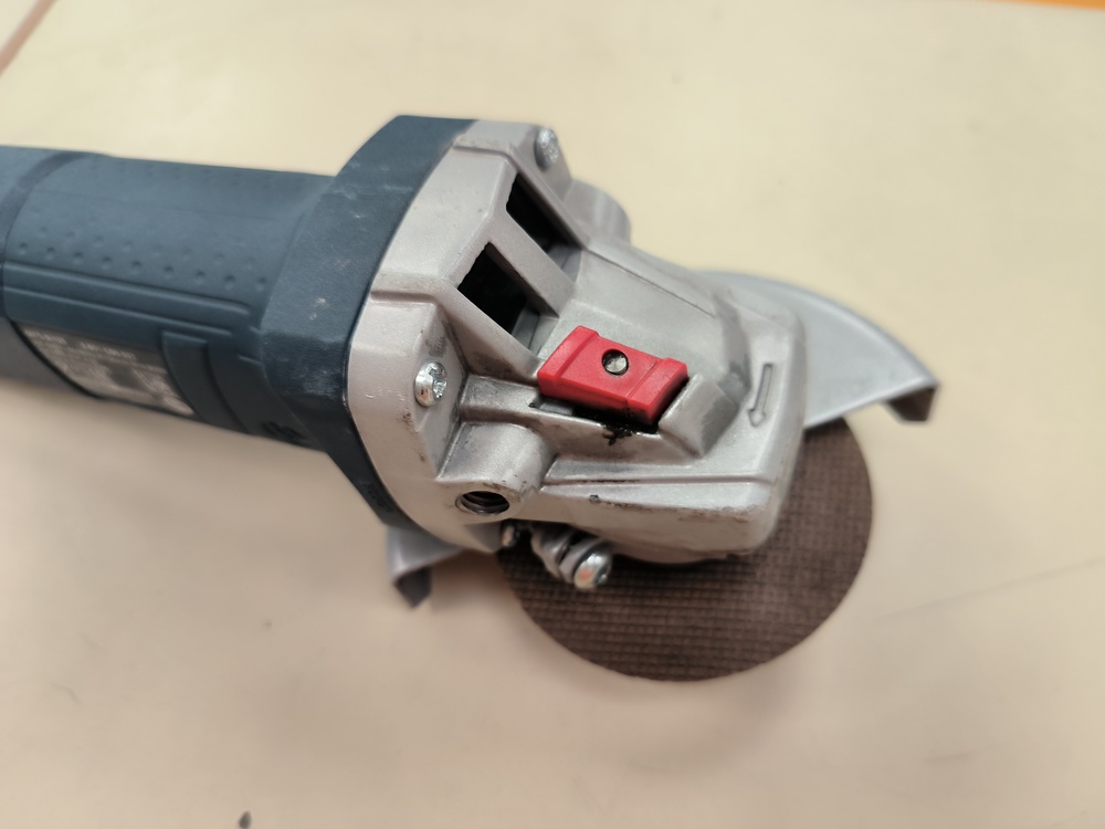 Угловая шлифмашина Bosch GWS 9-125 PROFESSIOHAL