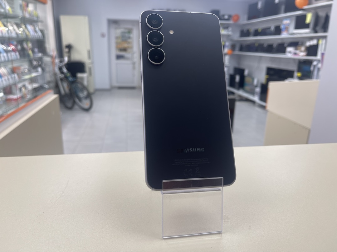 Смартфон Samsung Galaxy S25 FE 8/256