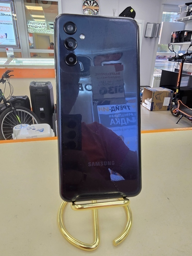 Смартфон Samsung Galaxy M13 4/64