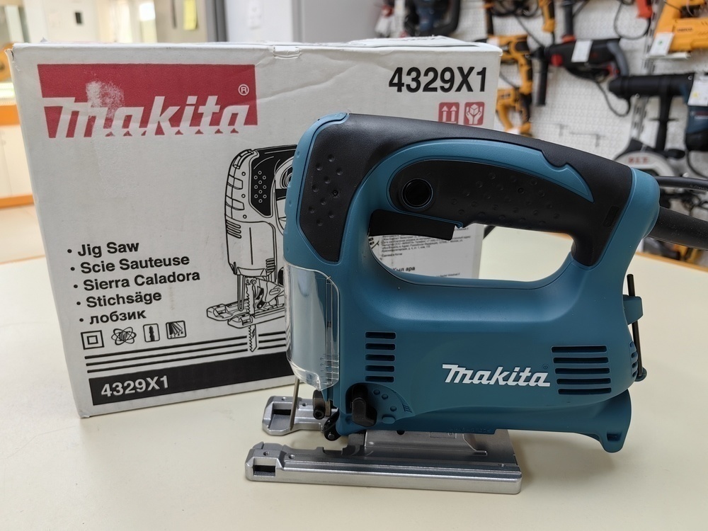 Лобзик Makita 4329X1