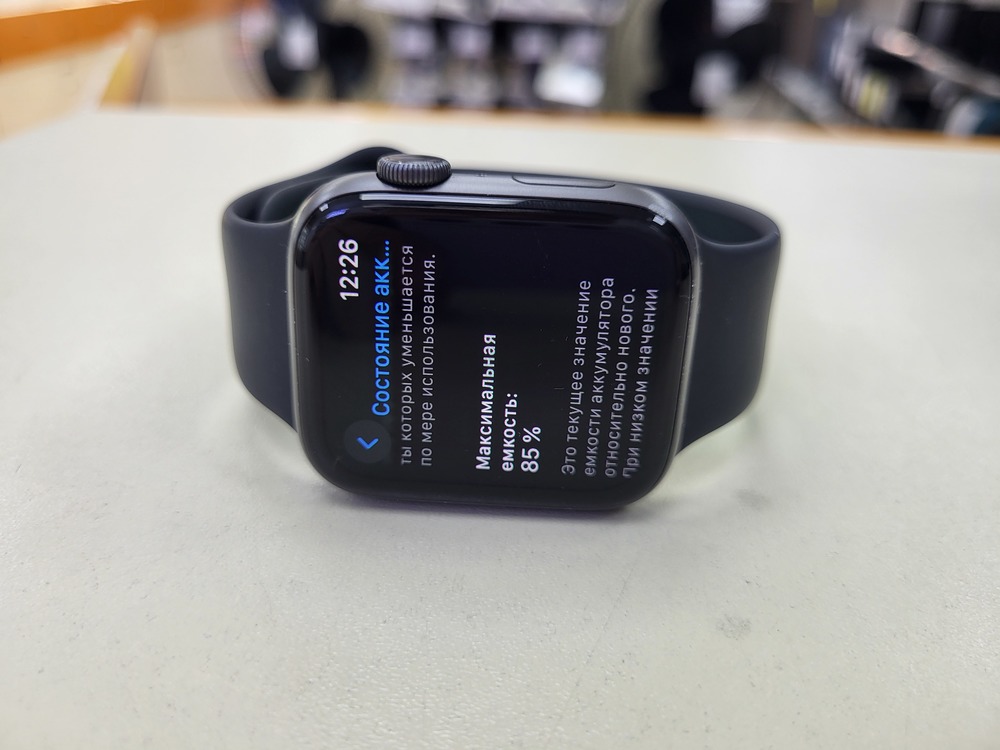 Смарт-часы Apple Watch Series 4 44 мм