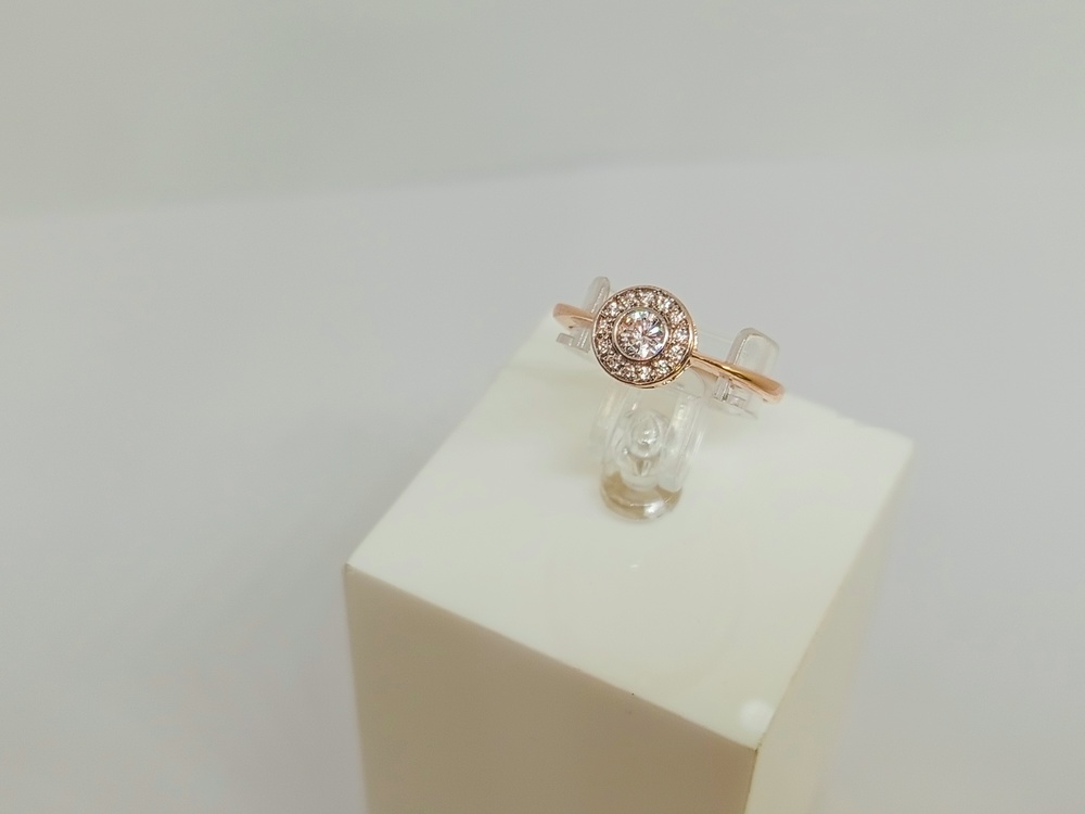 КОЛЬЦО С КАМНЯМИ (Au 585)