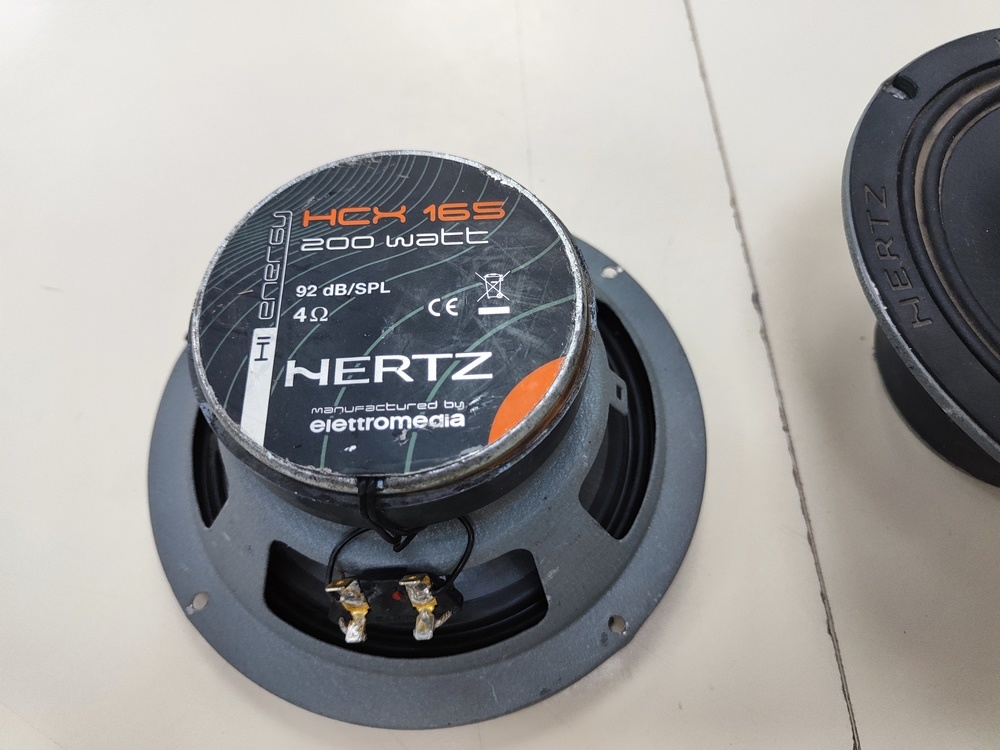 Автоакустика передняя Hertz HCX-165