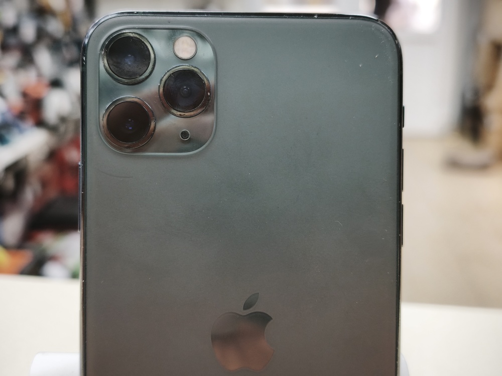 Смартфон Apple iPhone 11 Pro Max 64Gb