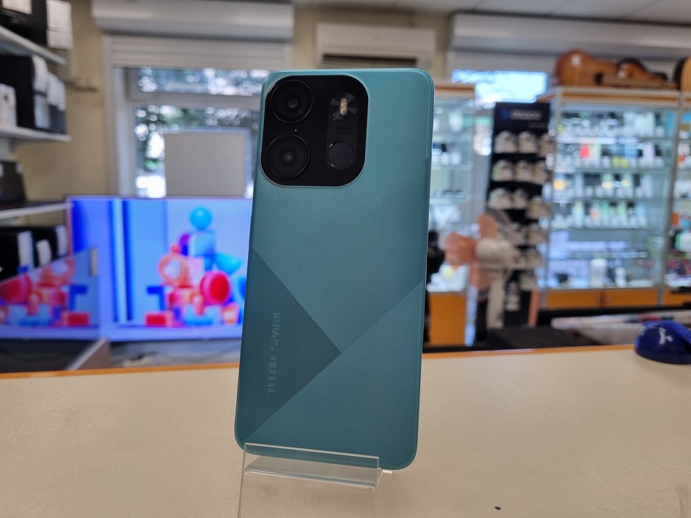 Смартфон Tecno Spark Go 2023 3/64