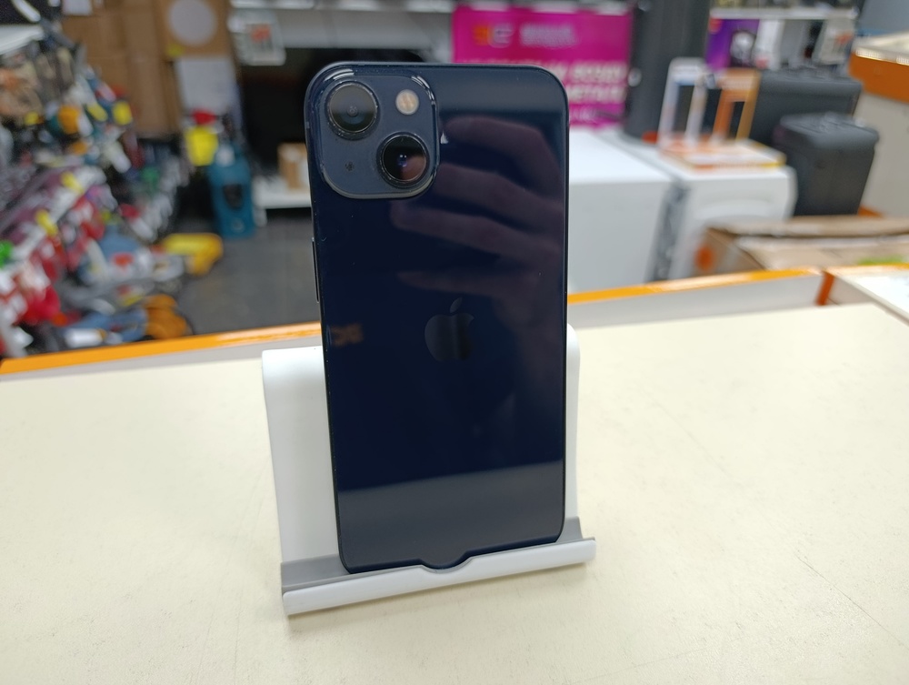 Смартфон Apple iPhone 13 128Gb