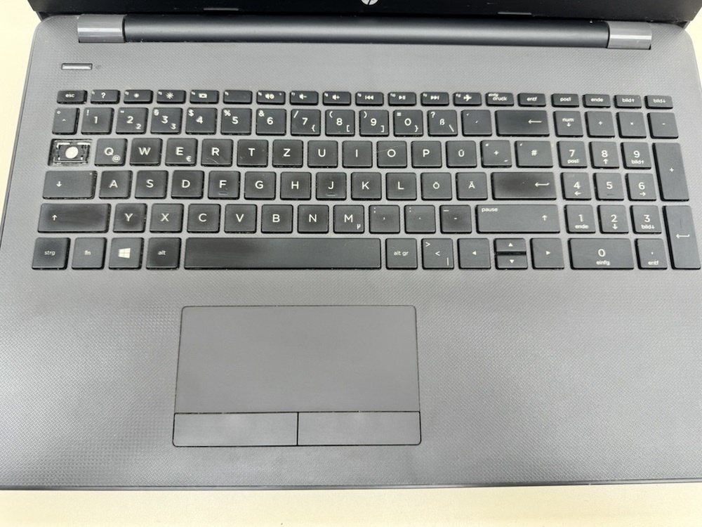 Ноутбук HP hp255 g6; E2-9000, Intel UHD Graphics, 4 Гб, Нет, 240 Гб