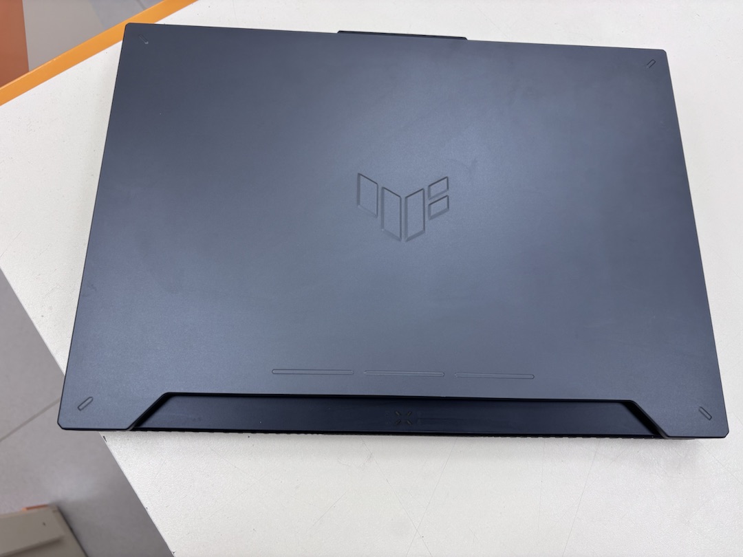 Ноутбук ASUS; Ryzen 7 7735HS, GeForce RTX 4050, 16 Гб, 500 Гб, Нет