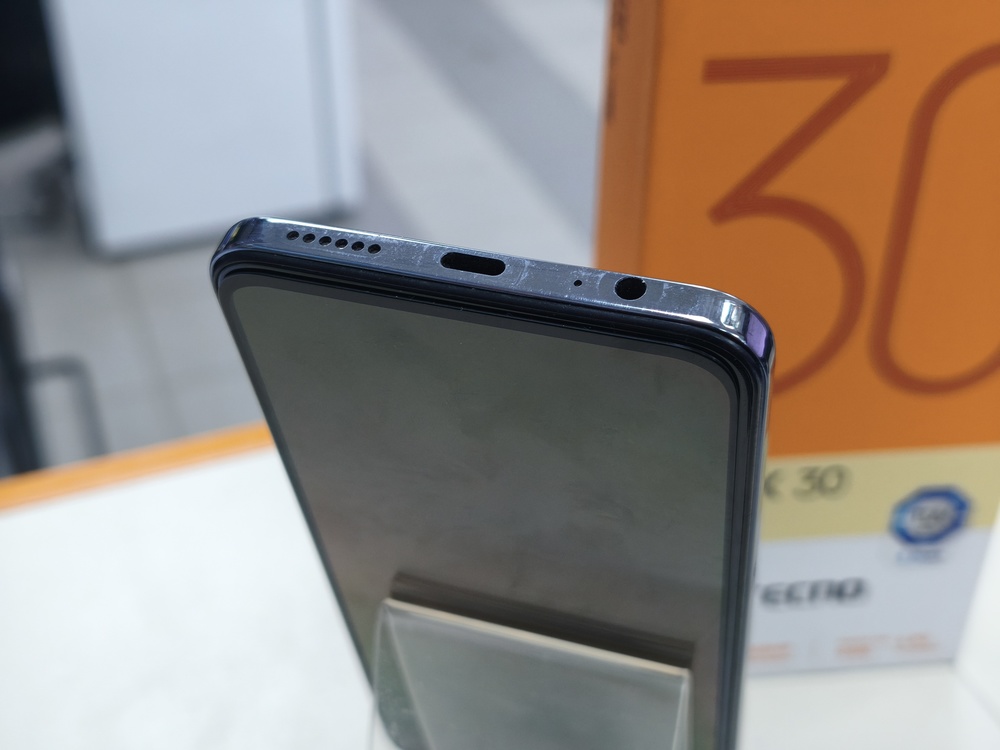 Смартфон Tecno SPARK 30 PRO 8/128