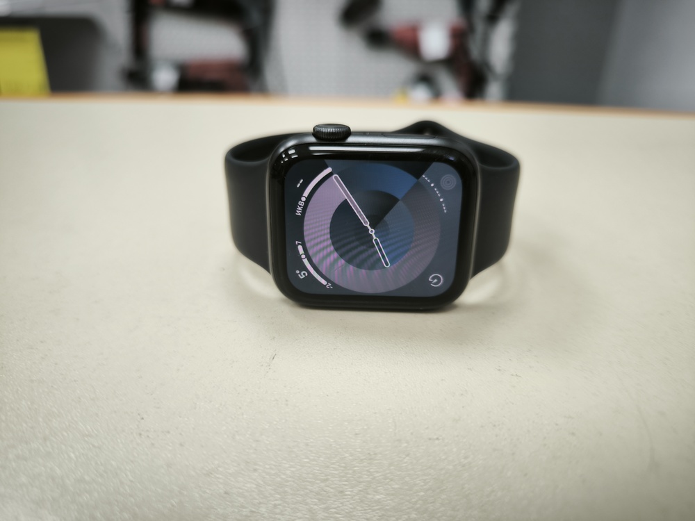 Смарт-часы Apple Watch Series 6 44 мм