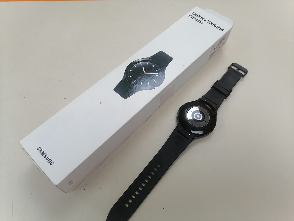 Смарт-часы Samsung Watch 4 Classic 46mm