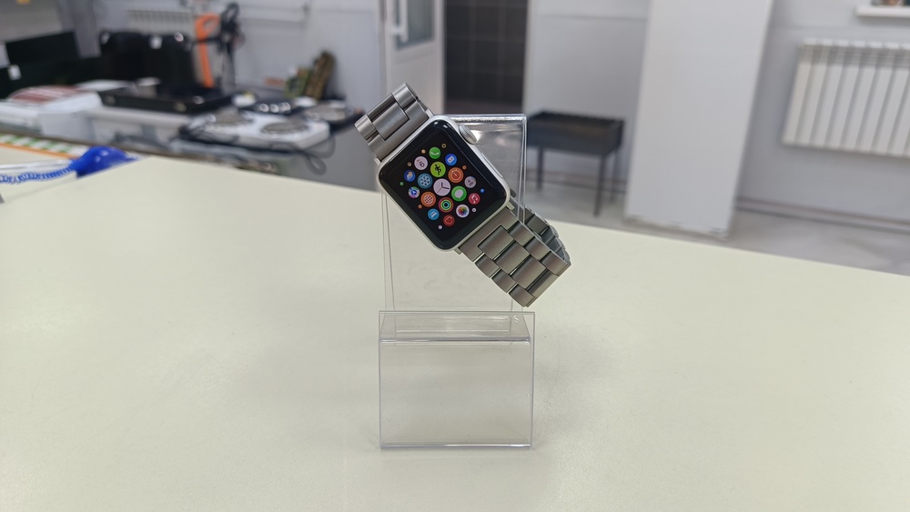 Смарт-часы Apple Watch Series 3 38 мм