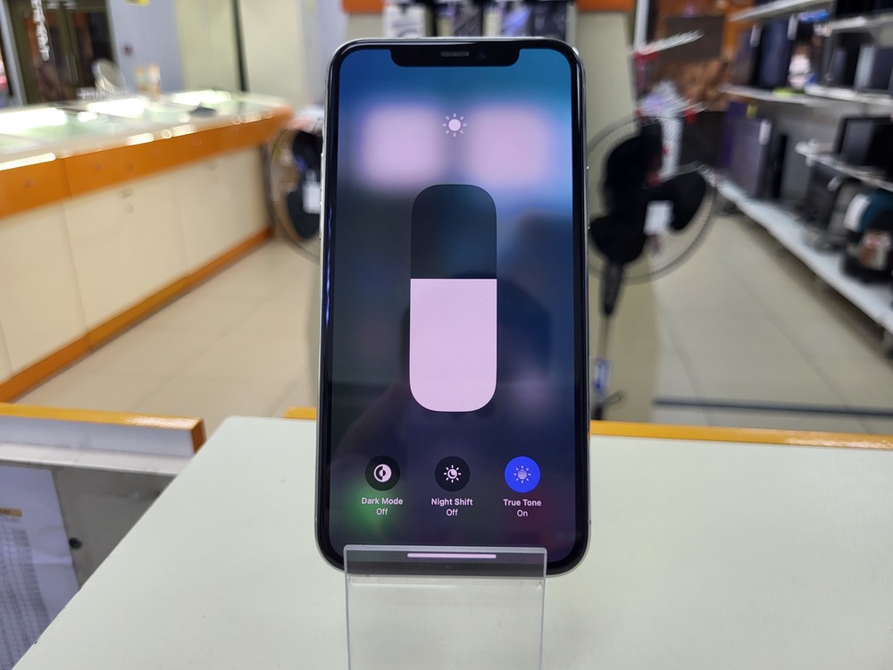 Смартфон Apple iPhone 11 Pro 64Gb