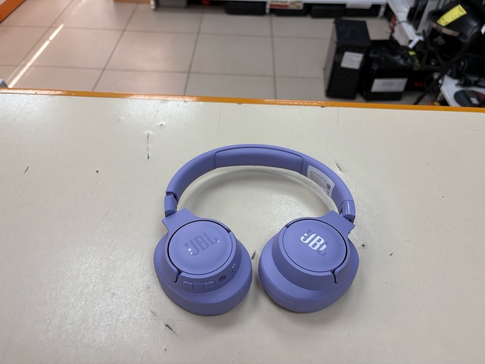 Наушники беспроводные JBL Tune 720BT;