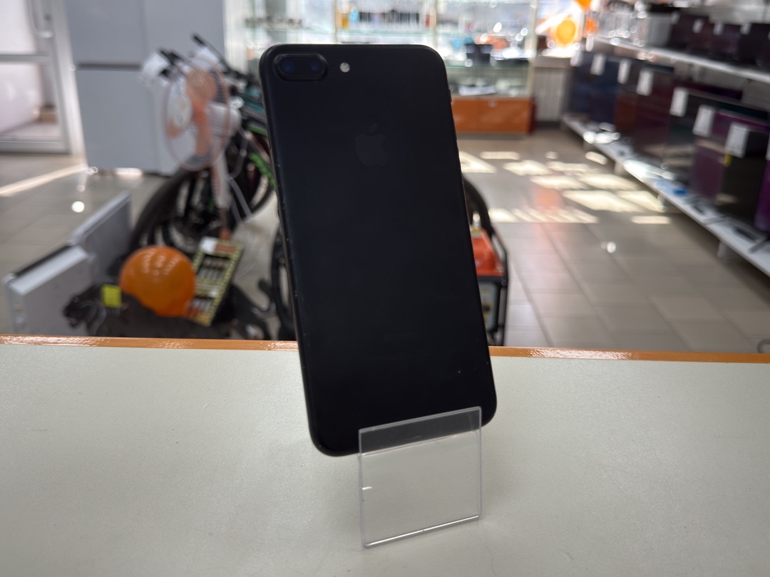Смартфон Apple iPhone 7 Plus 128Gb