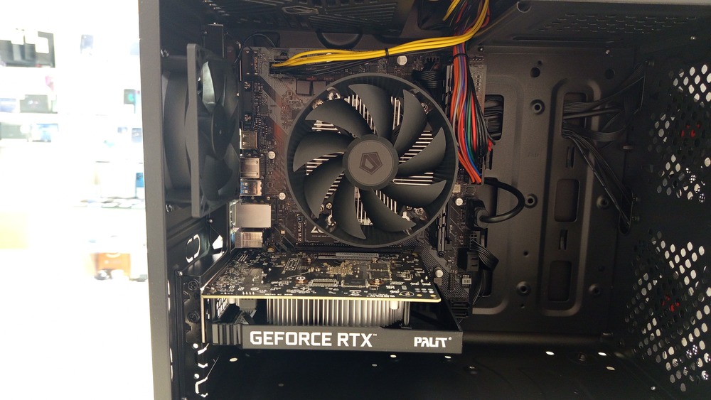 Системный блок IRU Game 510H6SEA MT; Core I3-12100F, GeForce RTX 3050, 16 Гб, 512 GB, Нет