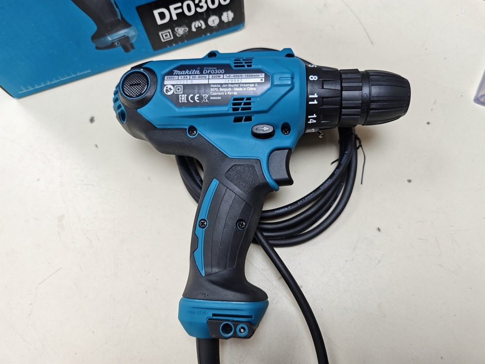 ДРЕЛЬ-ШУРУПОВЕРТ MAKITA DF0300