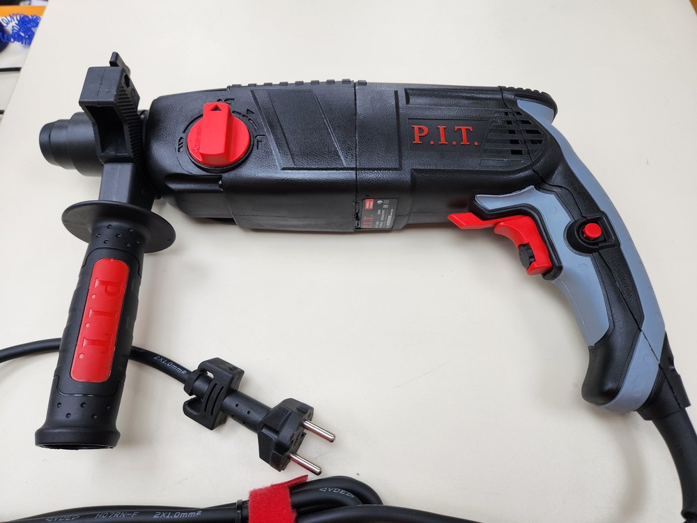 Перфоратор P.I.T. PBH24-C