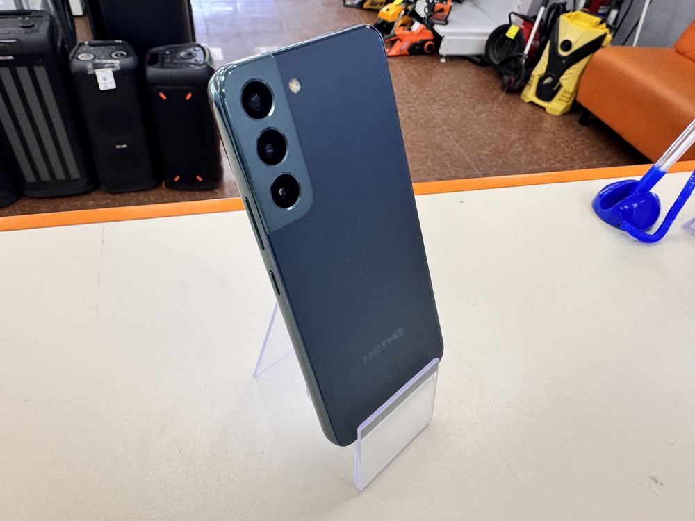 Смартфон Samsung Galaxy S22 8/128