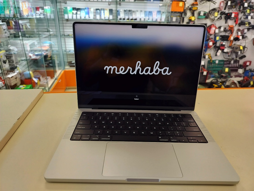 Ноутбук Apple MacBook  M3 pro