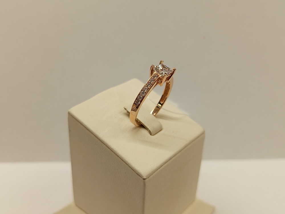 КОЛЬЦО С КАМНЯМИ (Au 585)