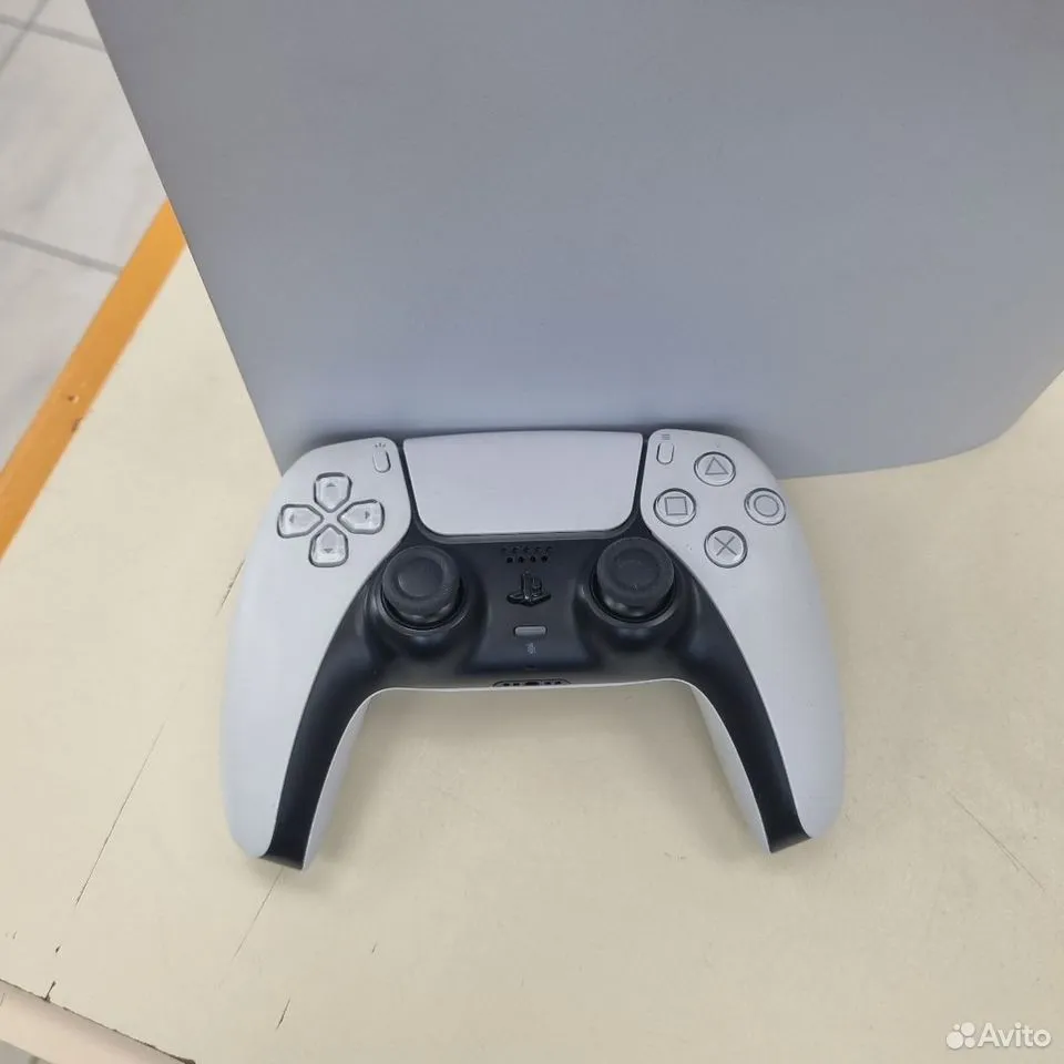 Игровая приставка PlayStation 5 Slim 1TB (С дисководом) Игровая приставка PlayStation 5 Slim 1TB (С дисководом)