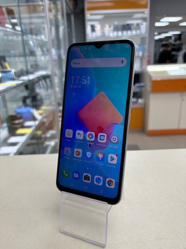 Смартфон Tecno Spark 8C 4/64