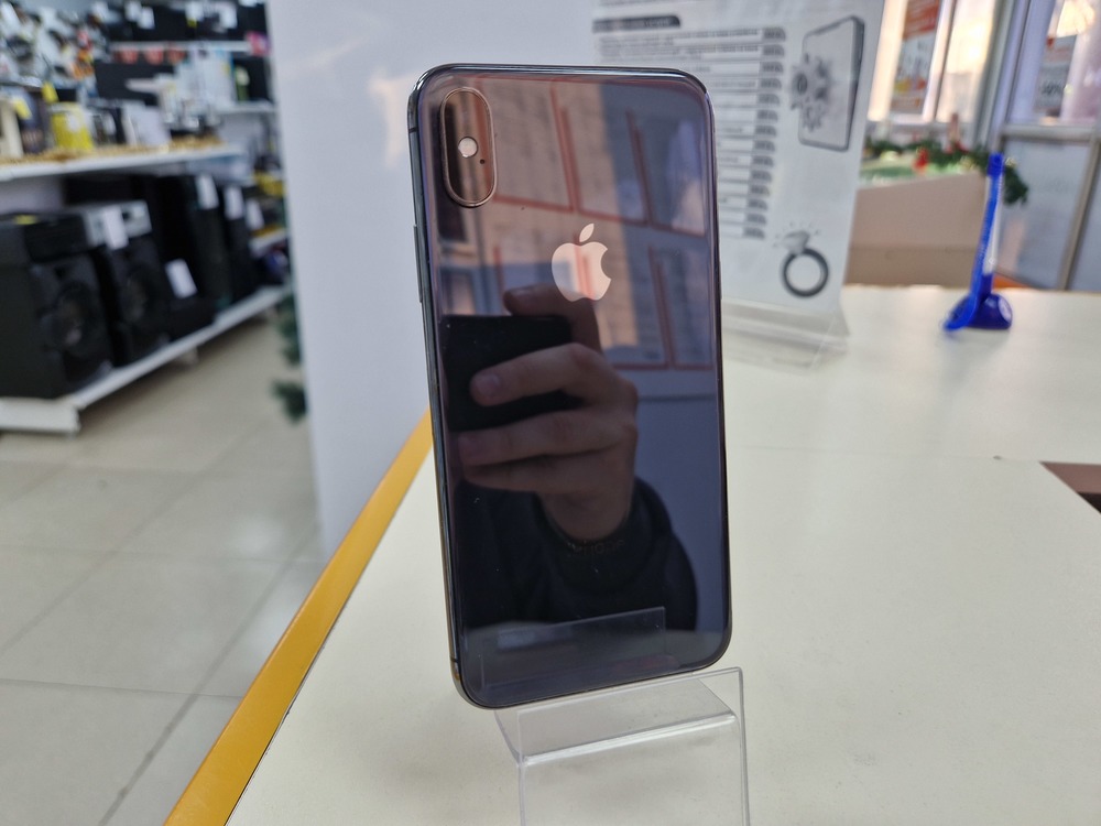 Смартфон Apple iPhone X 64Gb