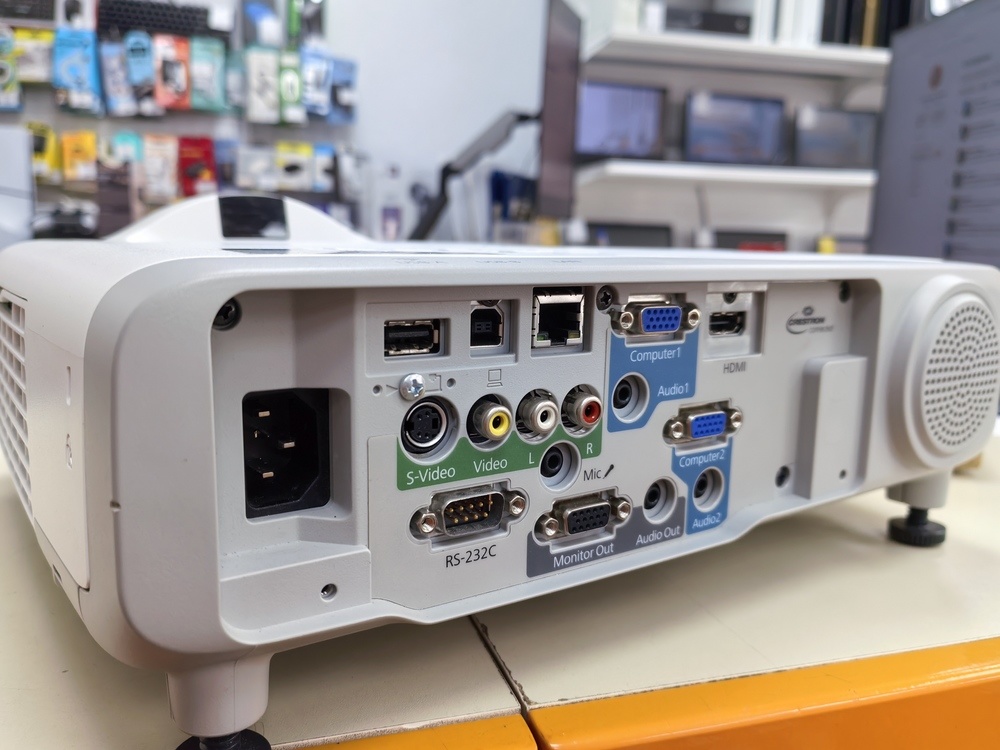 Проэктор Epson EB530