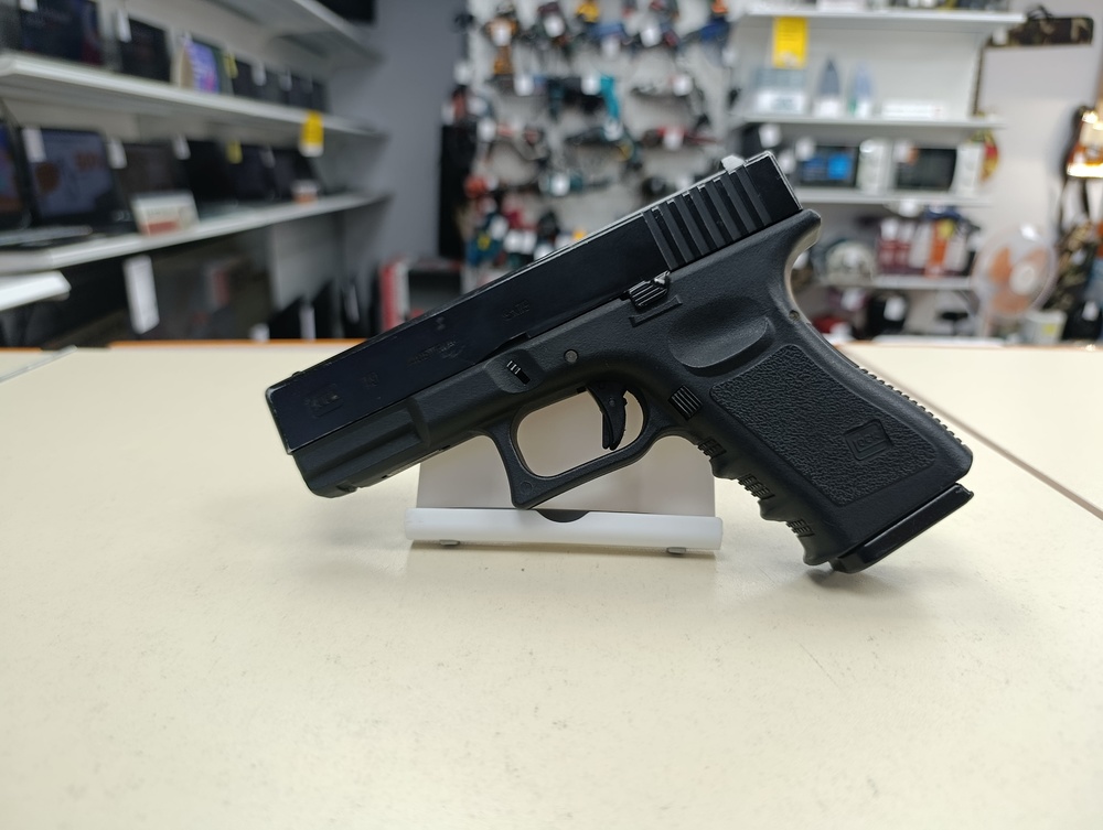 Пистолет пневматический Glock 19GEN4