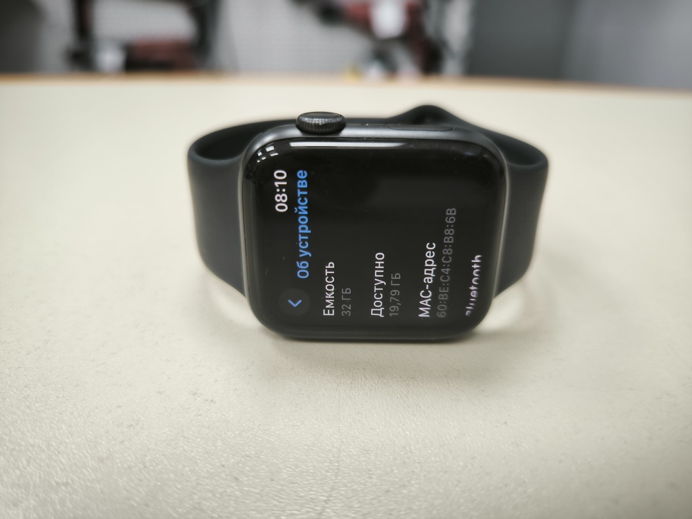 Смарт-часы Apple Watch Series 6 44 мм