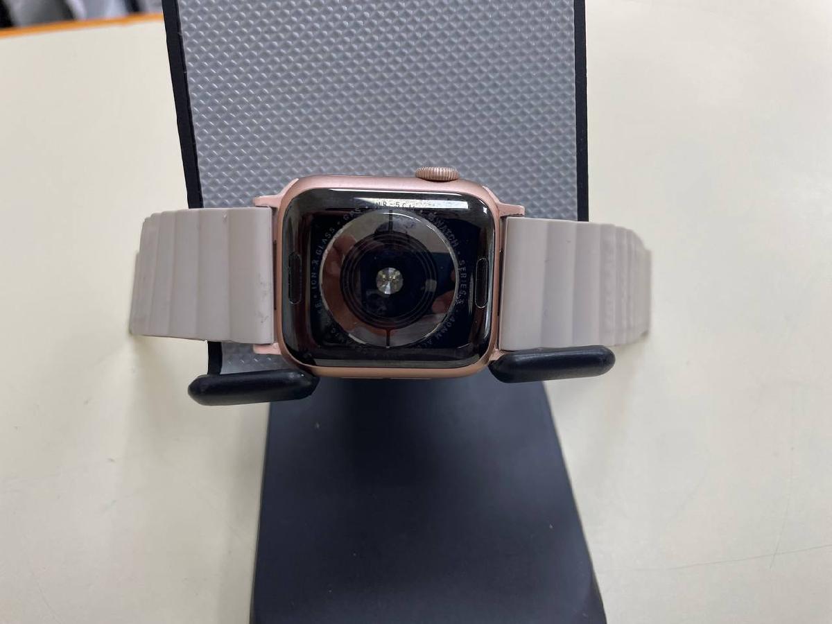 Смарт-часы Apple Watch Series 5 40 мм