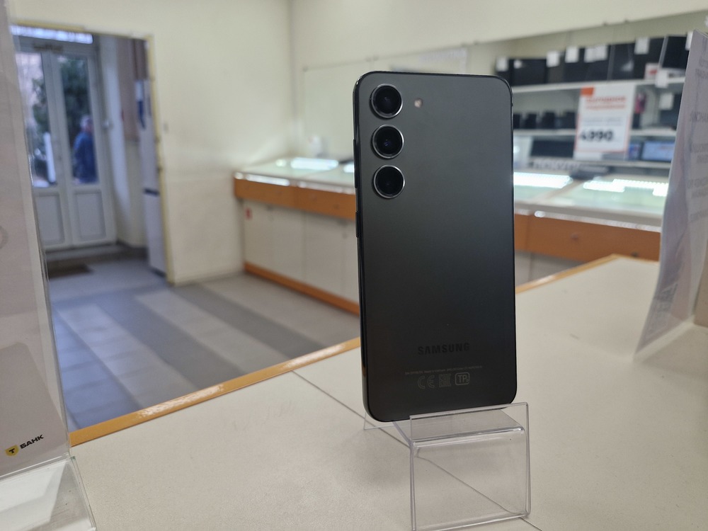 Смартфон Samsung Galaxy S23 8/128