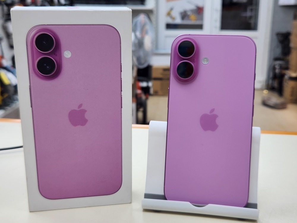 Смартфон Apple Iphone 16 256Gb